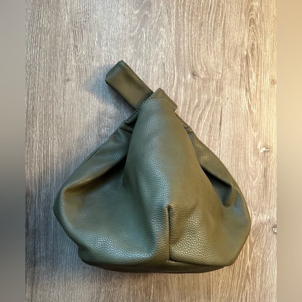 The Drop Women’s “Avalon” Small Tote bag in olive - Picture 3 of 9